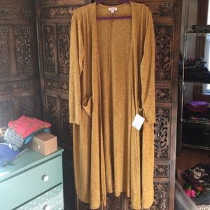 Medium Mustard LuLaRoe Sarah